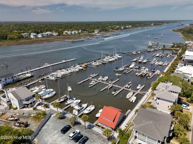 101 Delaware Avenue, Carolina Beach, NC 28428
