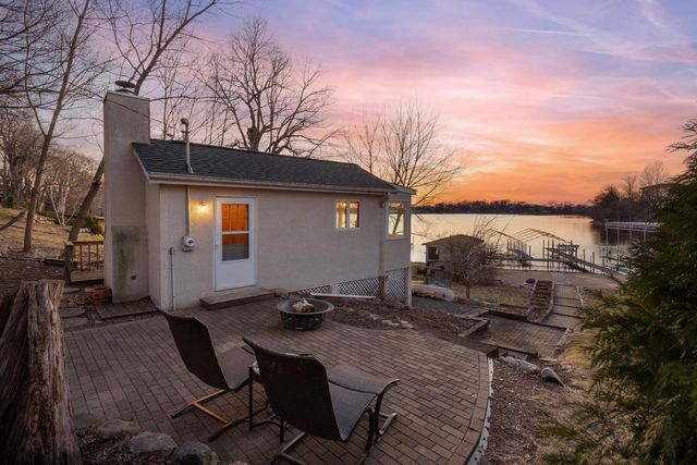 21150 Excelsior Boulevard, Excelsior, MN 55331