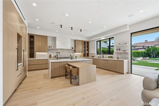 4447 Matilija, Sherman Oaks, CA 91423
