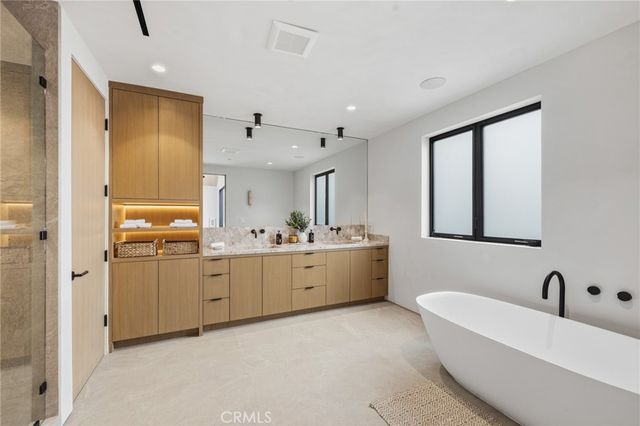 4447 Matilija, Sherman Oaks, CA 91423