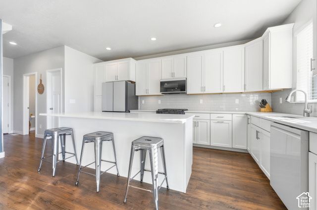 1034 W MOLLY PITCHER CIR, Bluffdale, UT 84065