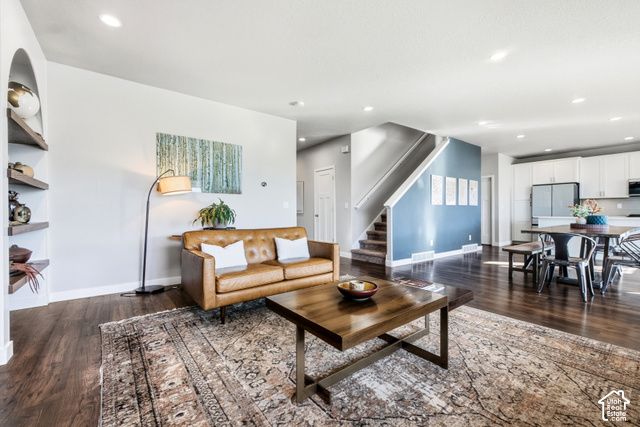 1034 W MOLLY PITCHER CIR, Bluffdale, UT 84065