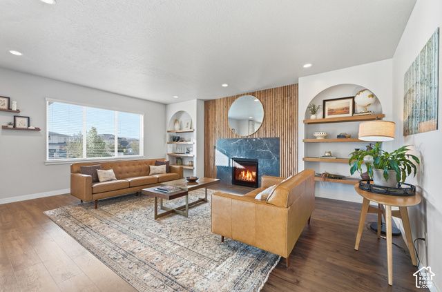 1034 W MOLLY PITCHER CIR, Bluffdale, UT 84065