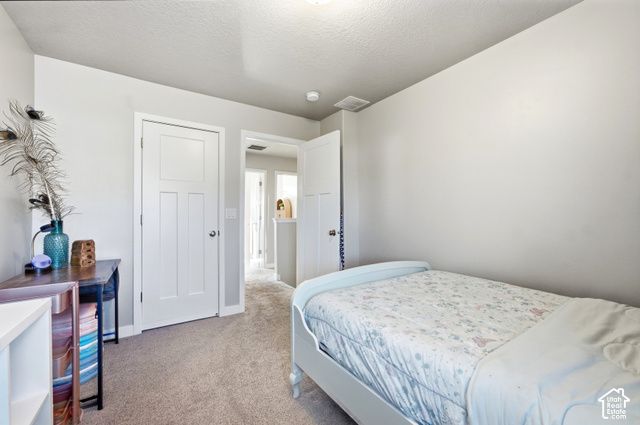 1034 W MOLLY PITCHER CIR, Bluffdale, UT 84065