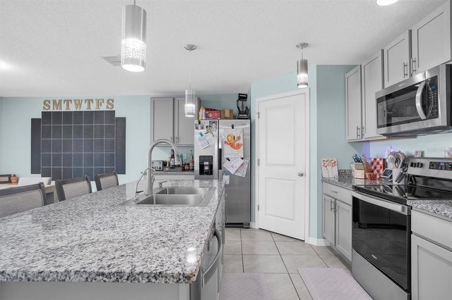 932 OCEAN SPRAY DRIVE, Ruskin, FL 33570