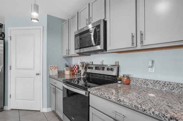 932 OCEAN SPRAY DRIVE, Ruskin, FL 33570