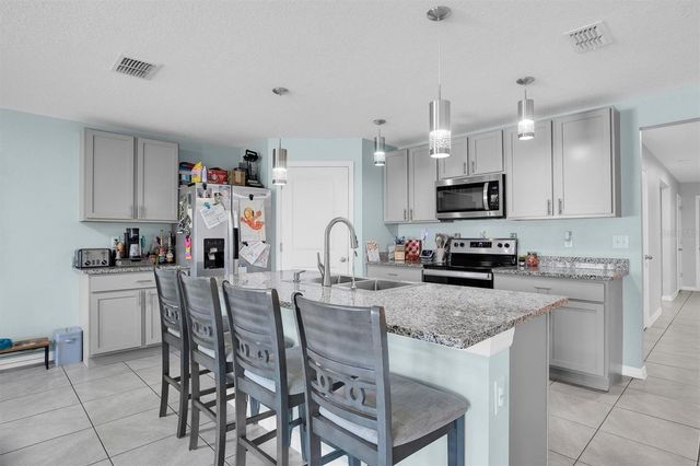 932 OCEAN SPRAY DRIVE, Ruskin, FL 33570