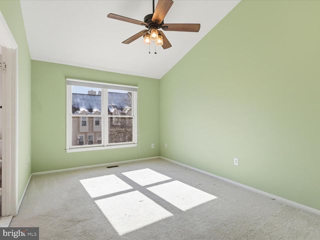 46919 TRUMPET CIR, Sterling, VA 20164