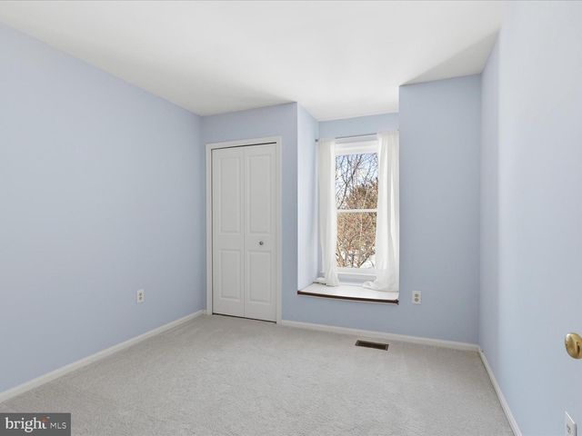 46919 TRUMPET CIR, Sterling, VA 20164