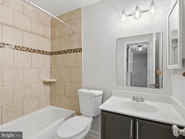 46919 TRUMPET CIR, Sterling, VA 20164