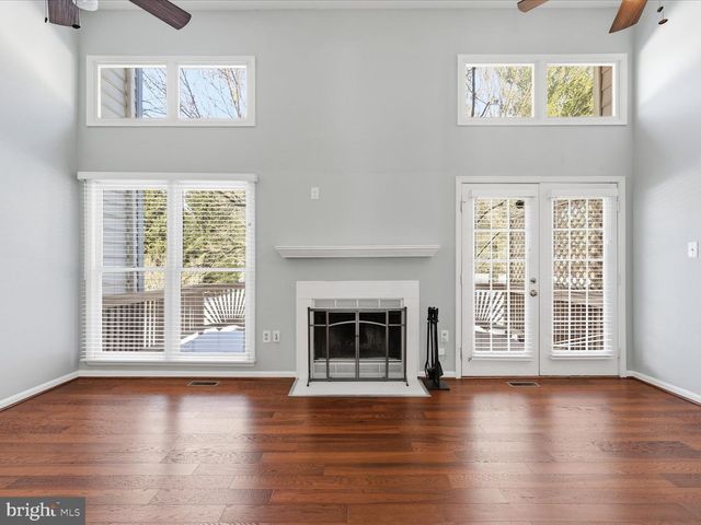 46919 TRUMPET CIR, Sterling, VA 20164