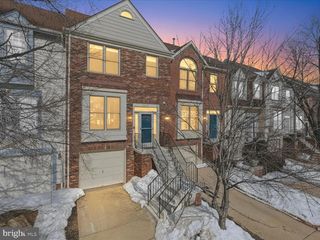 46919 TRUMPET CIR, Sterling, VA 20164