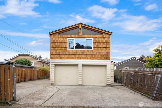 7712 23rd Avenue NW, Seattle, WA 98117
