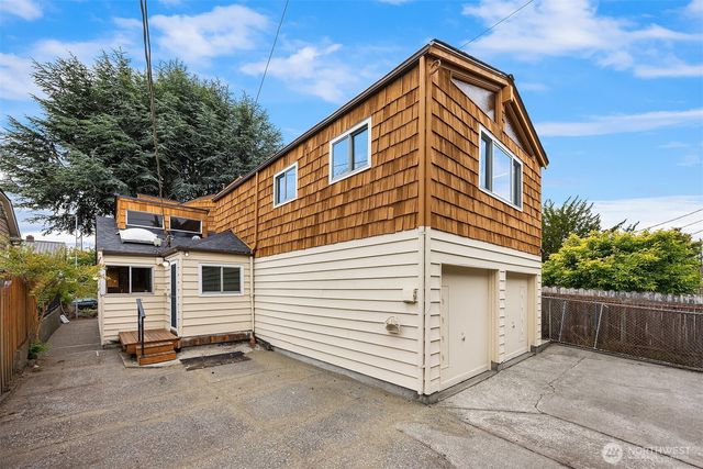 7712 23rd Avenue NW, Seattle, WA 98117