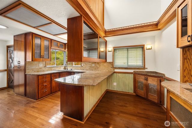 7712 23rd Avenue NW, Seattle, WA 98117