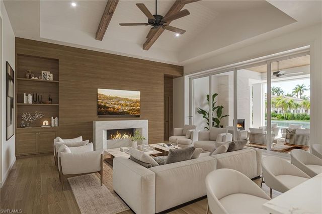 1566 Curlew AVE, Naples, FL 34102
