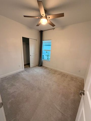562 PARSONS Way, Deerfield Beach, FL 33442