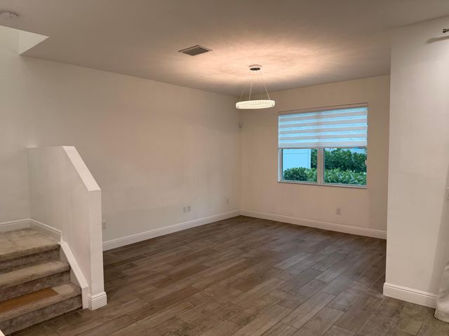 562 PARSONS Way, Deerfield Beach, FL 33442
