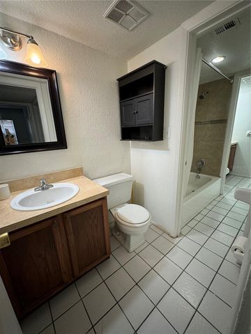 1436 HOLDEN AVENUE B, Orlando, FL 32839