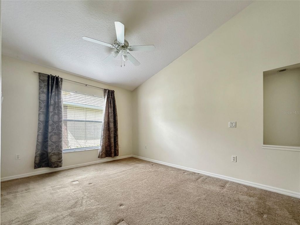 Image 11 of property listing at 109 THORNBURY DRIVE, Kissimmee, FL 34744