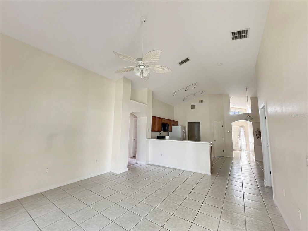 Image 3 of property listing at 109 THORNBURY DRIVE, Kissimmee, FL 34744