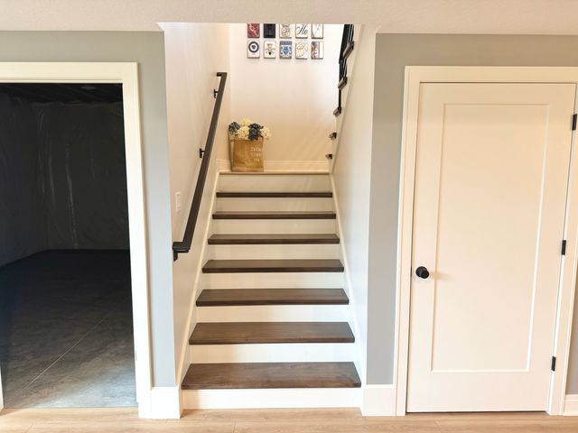 5077 Oak Ridge Court, Bettendorf, IA 52722