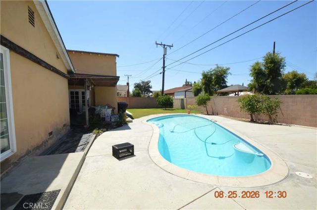 851 S Danbrook, Anaheim, CA 92804
