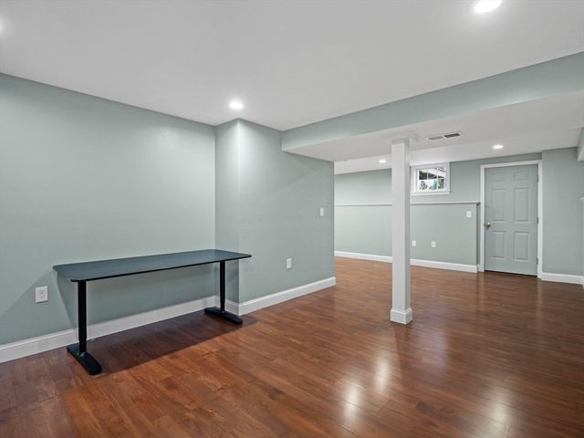 36 Knowlton Cir 1, Upton, MA 01568