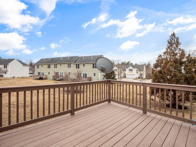 36 Knowlton Cir 1, Upton, MA 01568