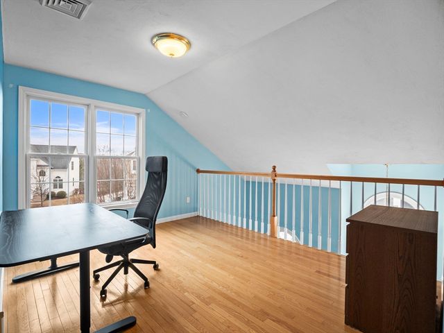 36 Knowlton Cir 1, Upton, MA 01568