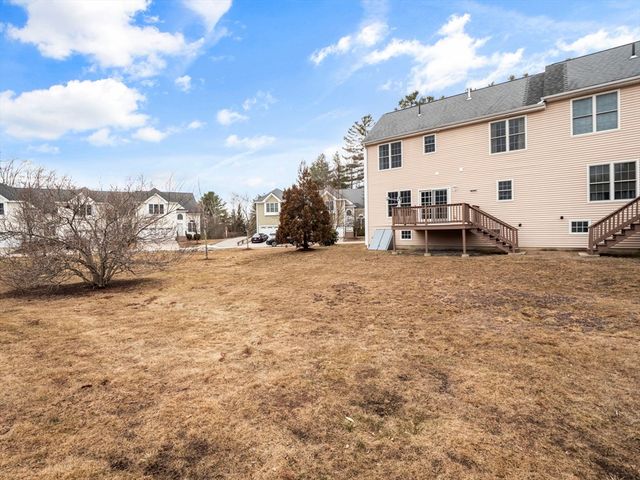 36 Knowlton Cir 1, Upton, MA 01568