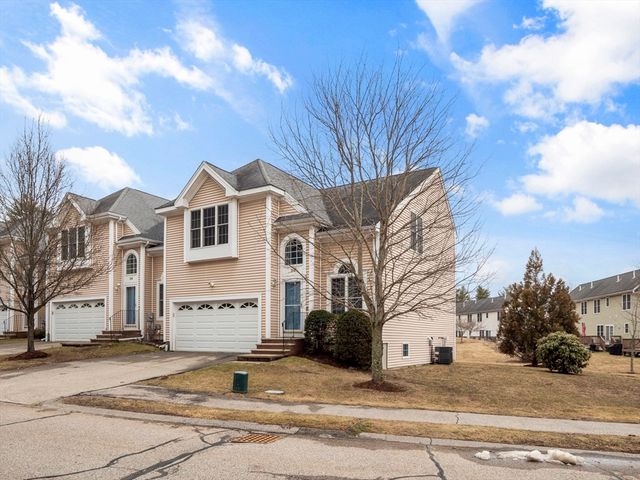 36 Knowlton Cir 1, Upton, MA 01568