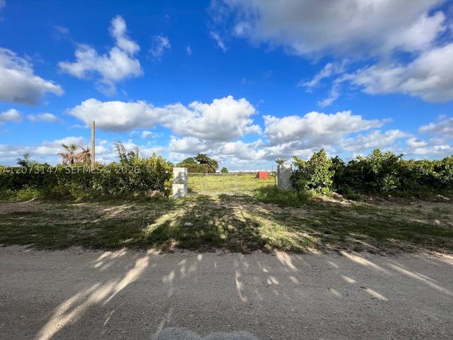 22135 SW 260th St, Homestead, FL 33031