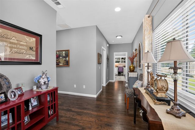 3913 Fairway Drive, De Cordova, TX 76049