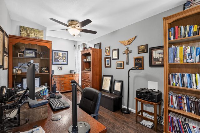 3913 Fairway Drive, De Cordova, TX 76049