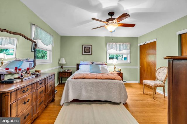 100 MANSFIELD BLVD S, Cherry Hill, NJ 08034