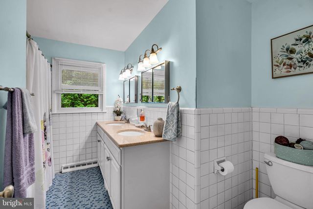 100 MANSFIELD BLVD S, Cherry Hill, NJ 08034
