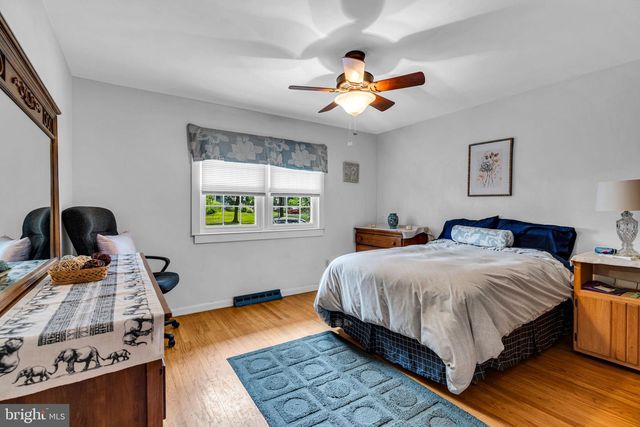 100 MANSFIELD BLVD S, Cherry Hill, NJ 08034