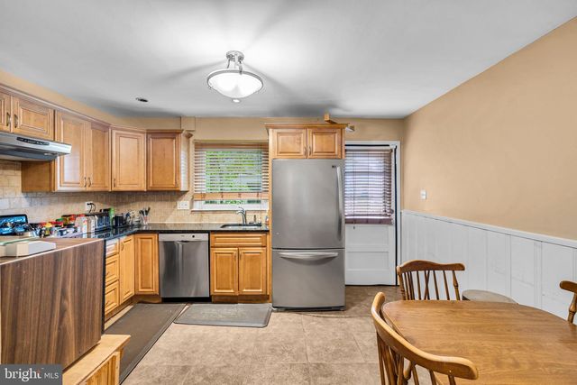 100 MANSFIELD BLVD S, Cherry Hill, NJ 08034