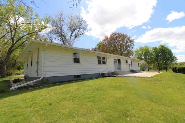 W8288 & W8292 Kent Road, Poynette, WI 53955