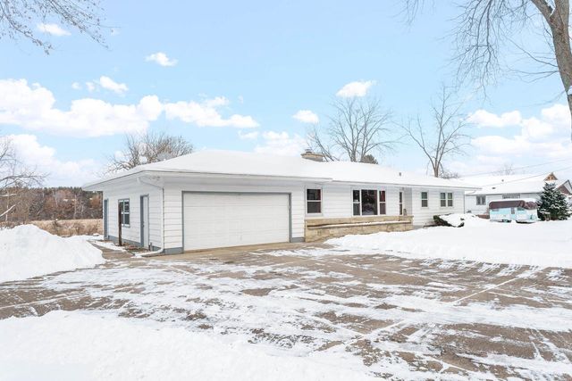 W8288 & W8292 Kent Road, Poynette, WI 53955