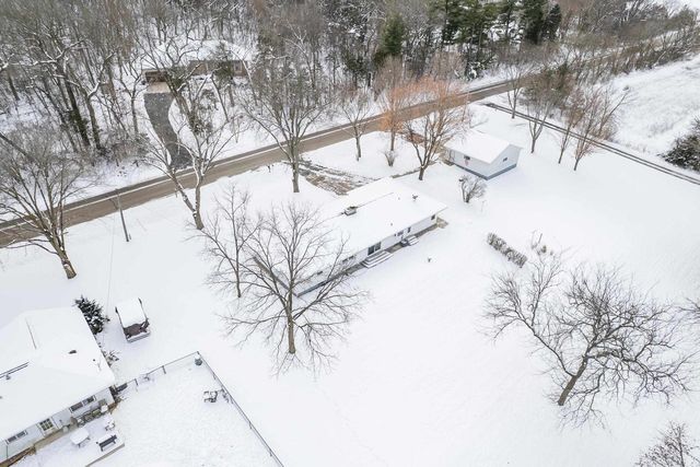 W8288 & W8292 Kent Road, Poynette, WI 53955