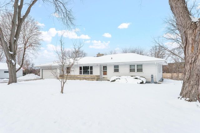 W8288 & W8292 Kent Road, Poynette, WI 53955