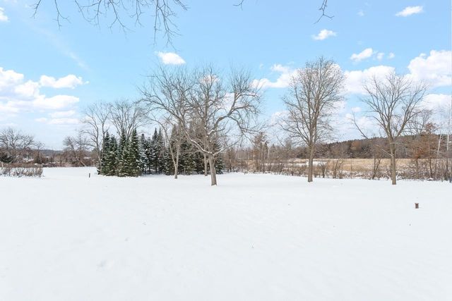 W8288 & W8292 Kent Road, Poynette, WI 53955