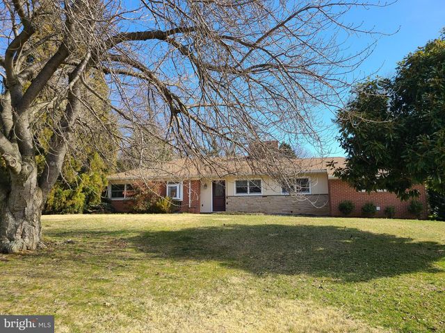 6 COUNCIL TRL, Wilmington, DE 19810