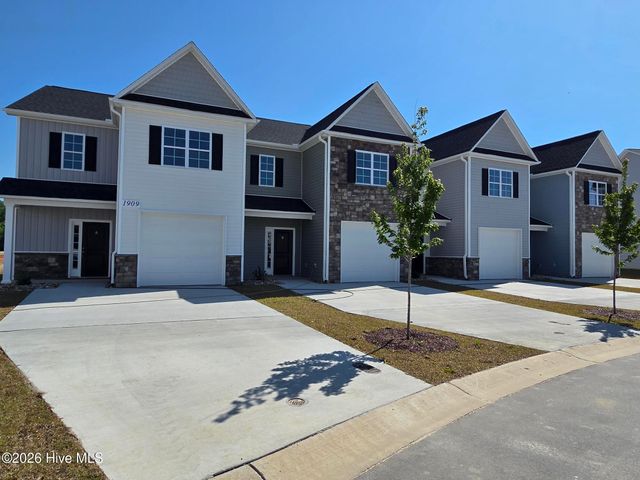 1909 Newbury Way C, Greenville, NC 27834
