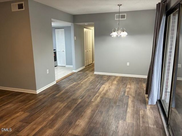 500 Umstead Drive, Chapel Hill, NC 27516