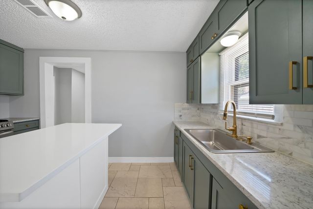 2724 E 12th Street, Fort Worth, TX 76111