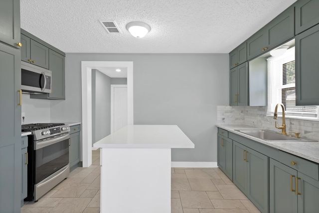 2724 E 12th Street, Fort Worth, TX 76111