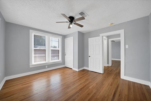 2724 E 12th Street, Fort Worth, TX 76111
